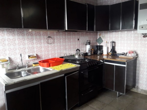 VENTA CASA EN B°VILLA CABRERA